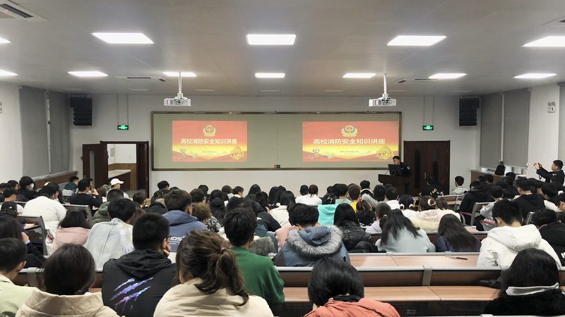 成人高考成绩查询通常有以下几种方法：