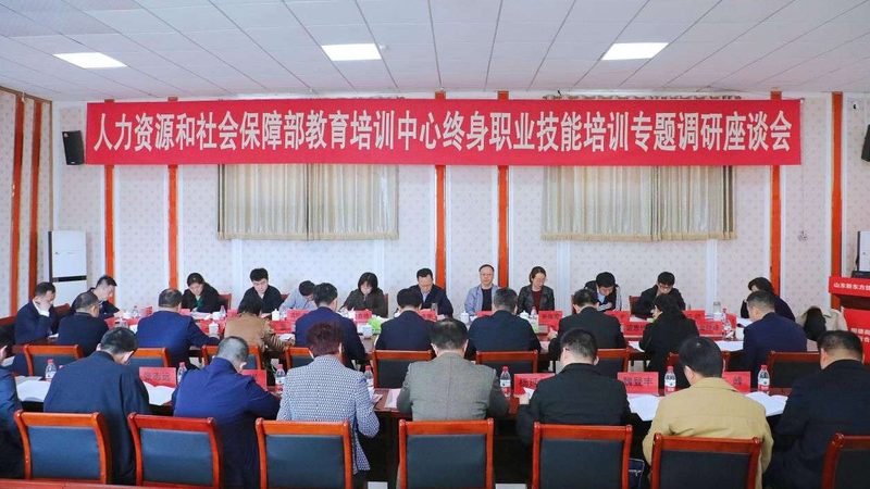 叉车培训周末班：职场人士的灵活选择