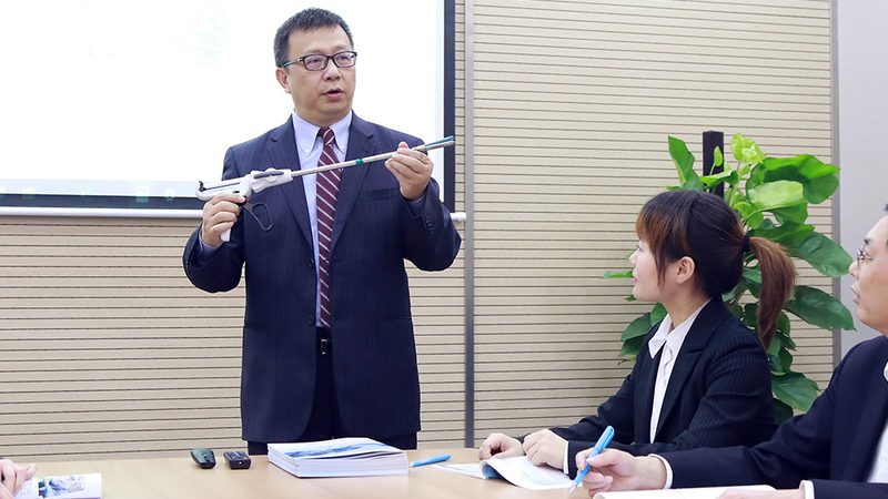 企业培训合同对比分析